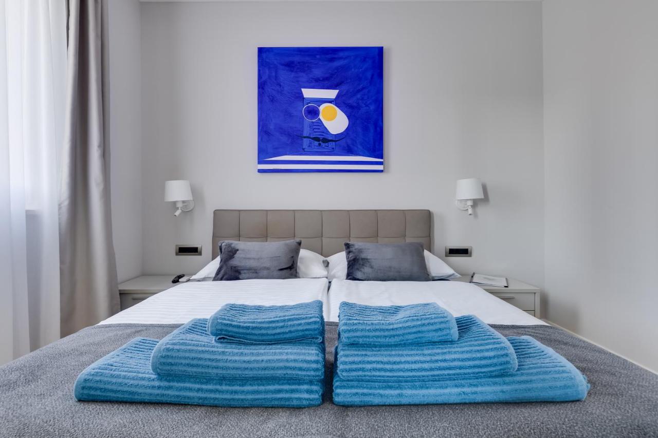 One-Bedroom Apartment with Balcony and Sea View