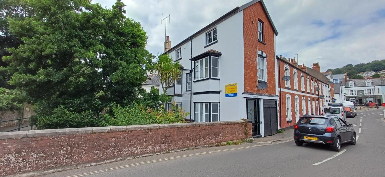 Brookside Lodge, central Dawlish - B&B Dawlish