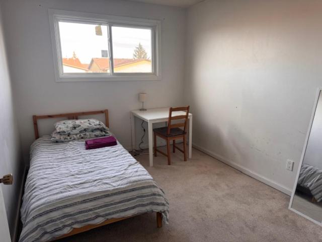 Whitehorn Haven - B&B Calgary