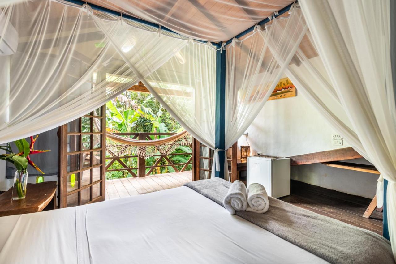 Vierbettzimmer mit Gartenblick