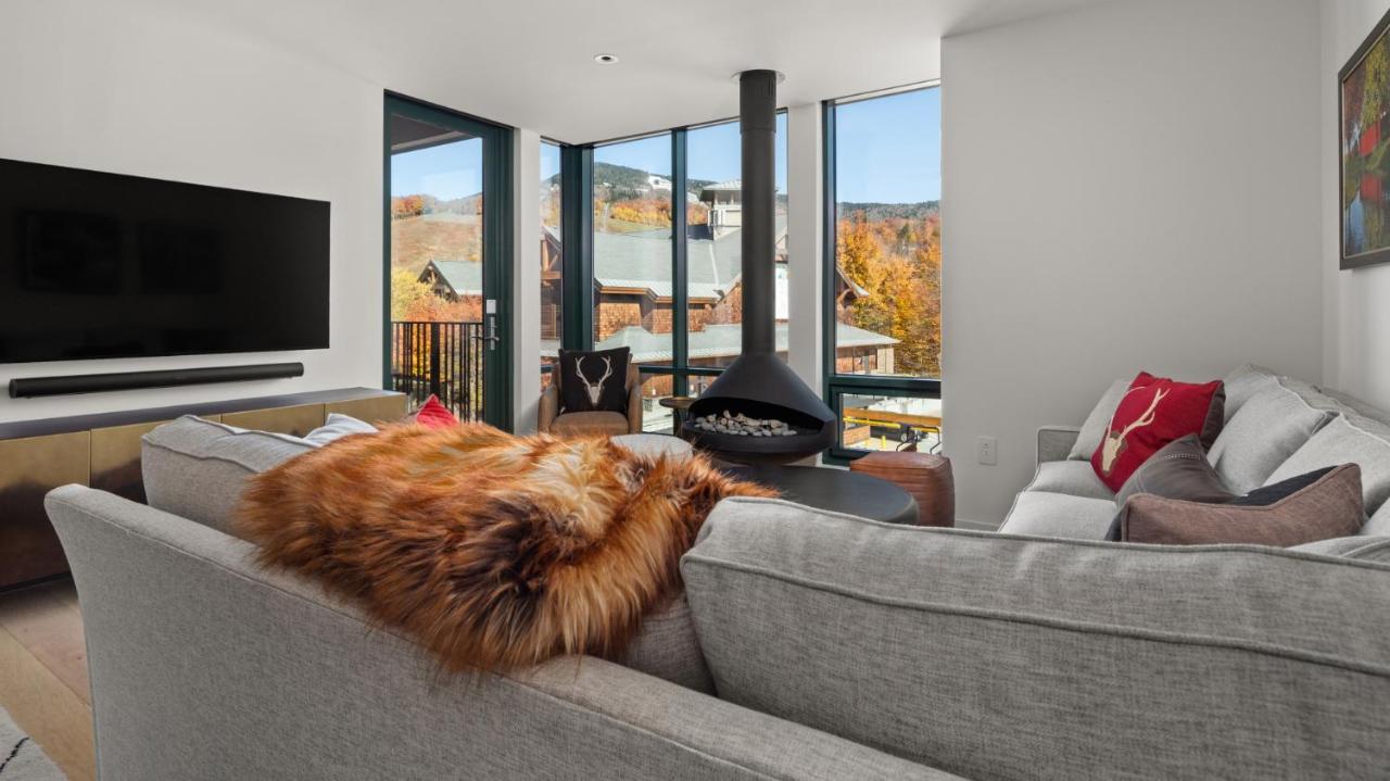 309 2bed Treehouse Unit - Lodge at Spruce Peak - Ski in Ski Out - Sleeps 5 - B&B Stowe