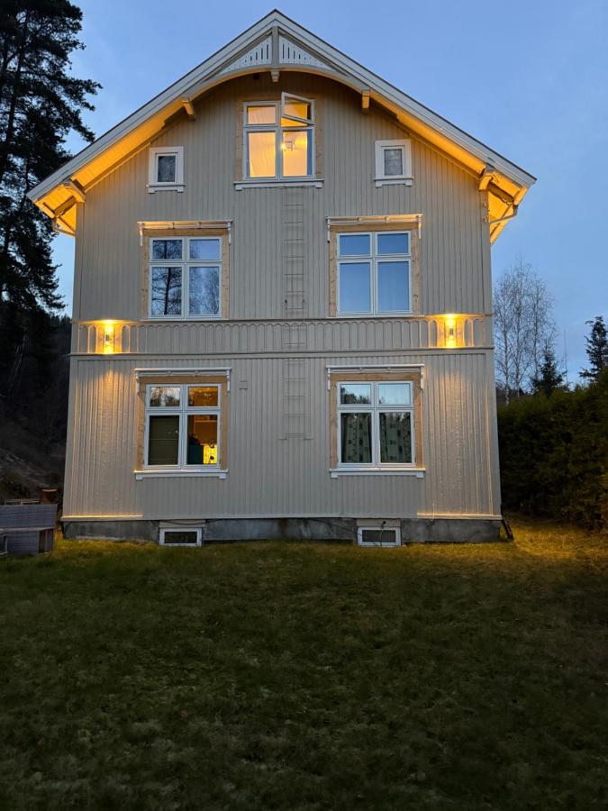 Central Apartment - Bed and Breakfast Notodden