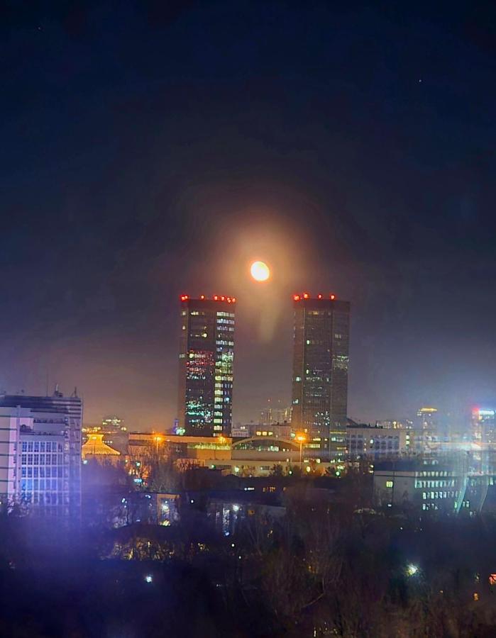 "Атакент" Панорамный вид Квартира - B&B Almaty