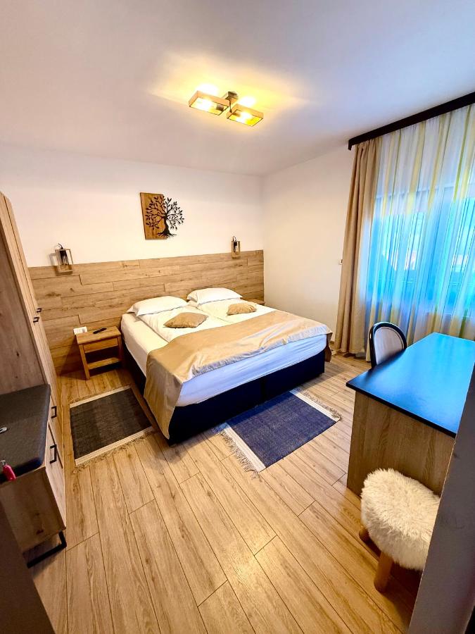 Chambre Double ou Lits Jumeaux avec Balcon