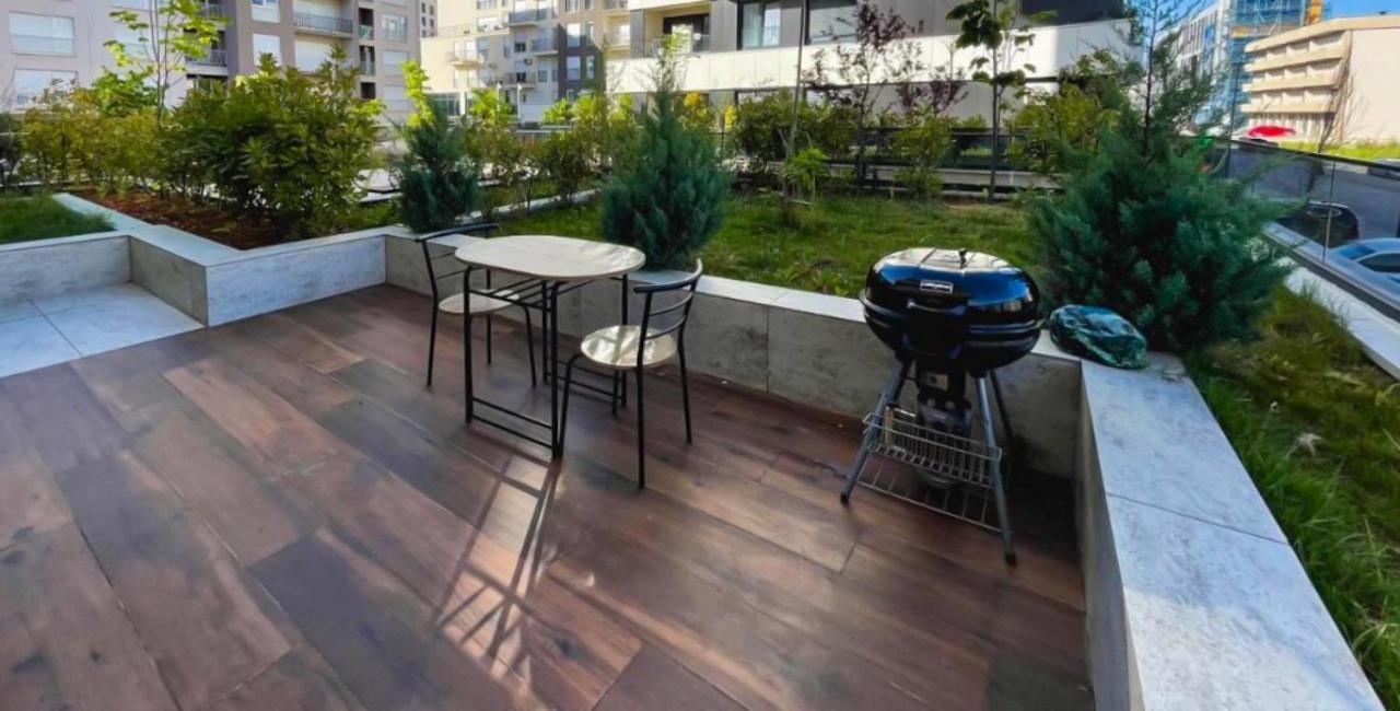 Blackwood Apartment - B&B Priština