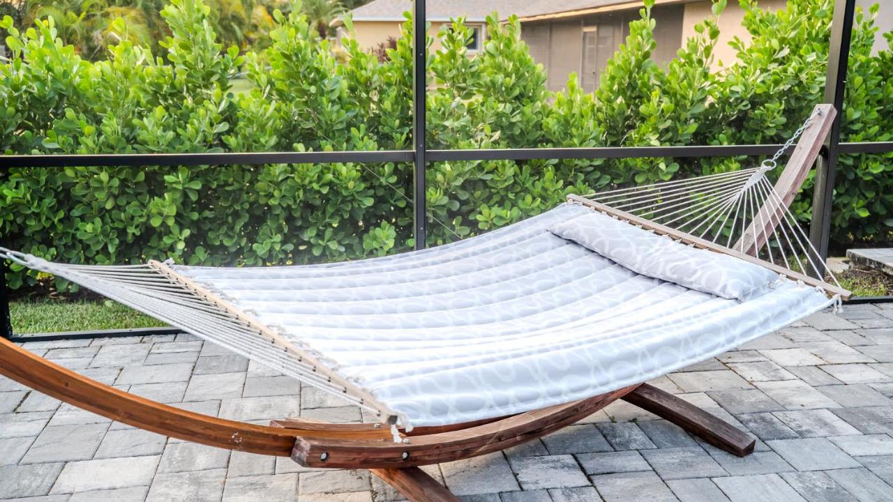 Unwind in Paradise - B&B Cape Coral