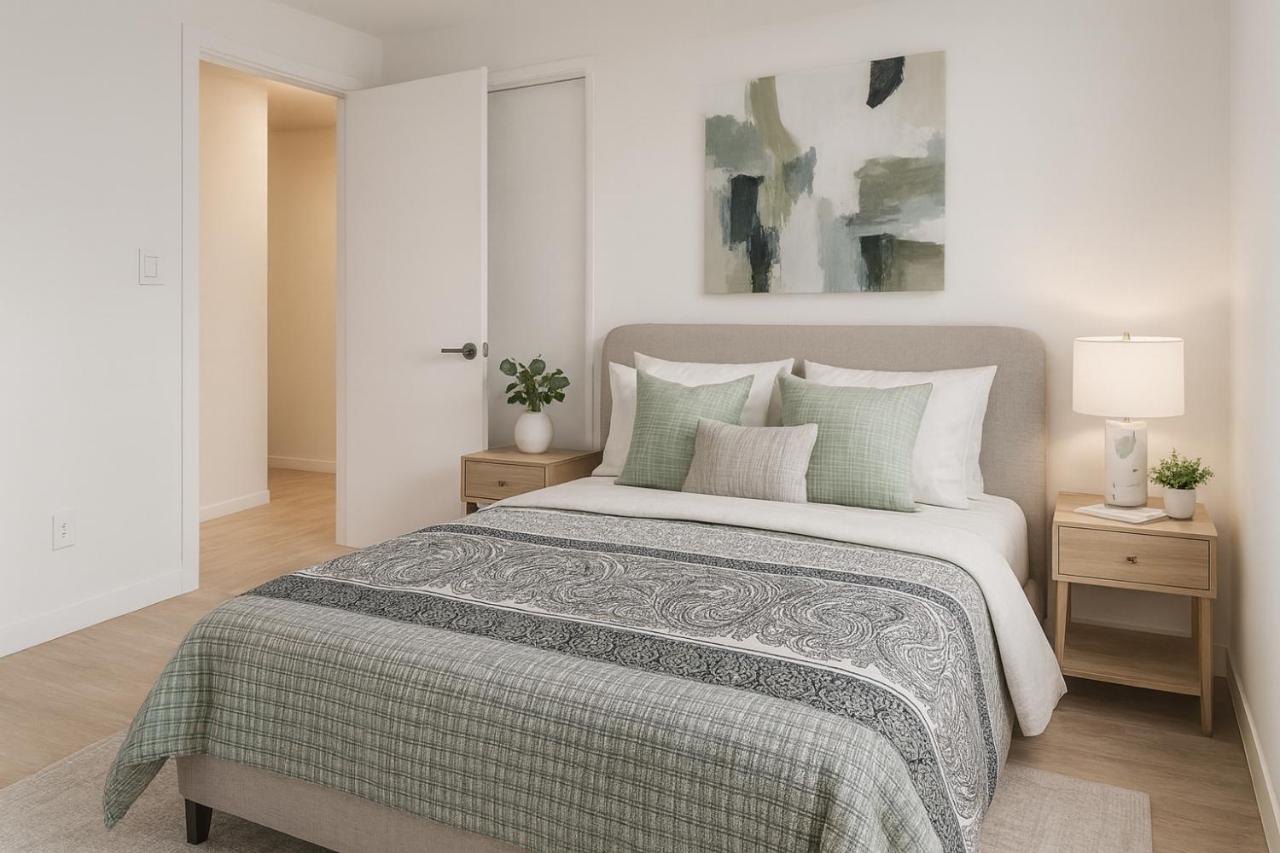 Private 2-Bedroom Multi-Level Townhouse Perfect Vancouver City Base - B&B Vancouver