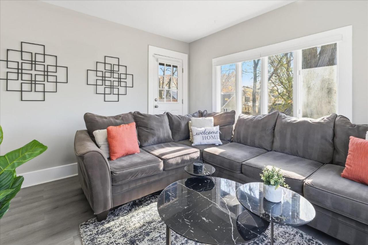 Bright and Spacious Broad Ripple family Getaway - B&B Indianápolis