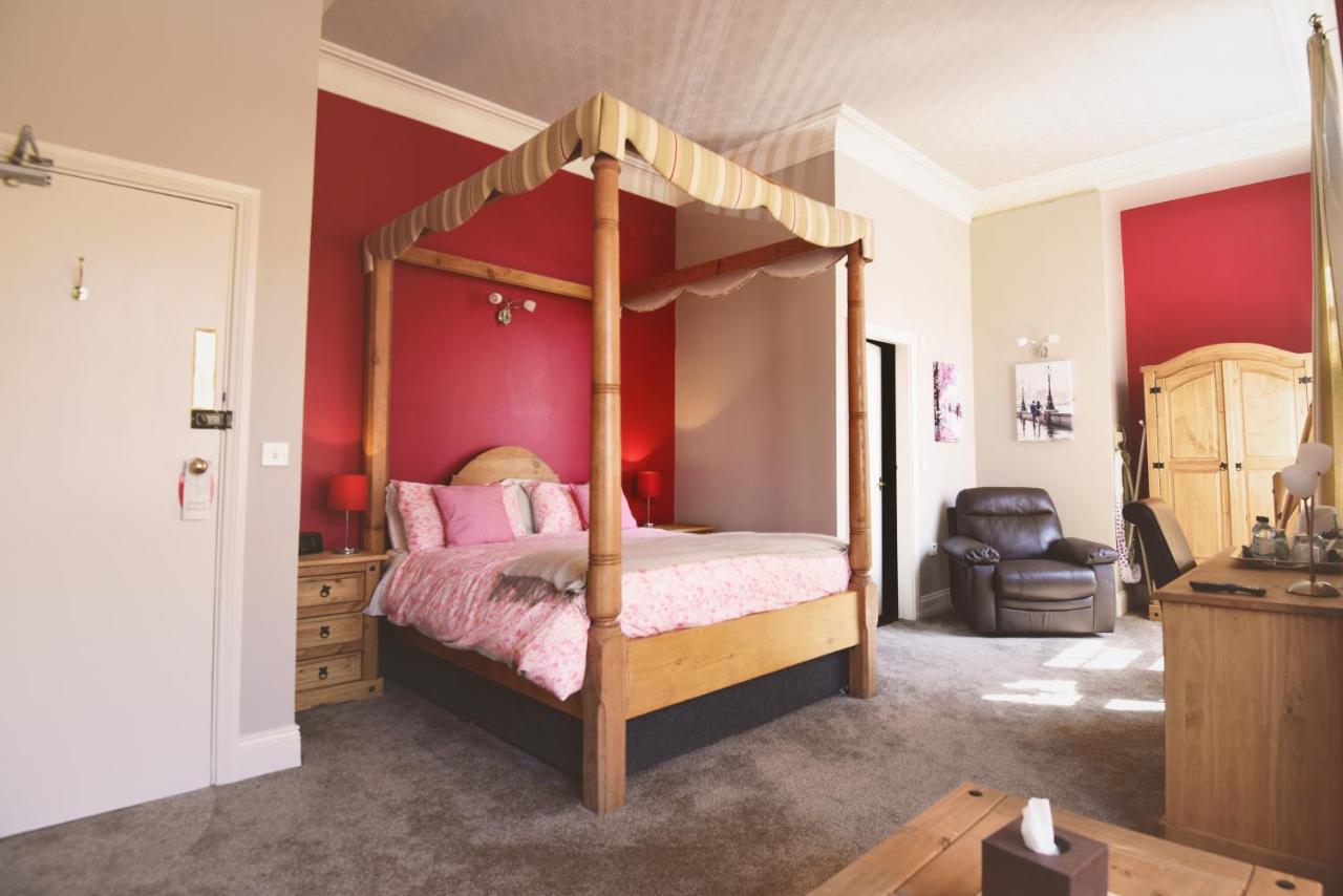 King Room with Spa Bath