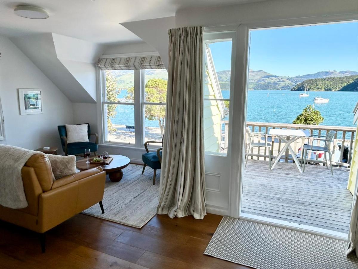 La Vue - Boutique Waterfront Apartment, Akaroa - Ferienwohnung Akaroa