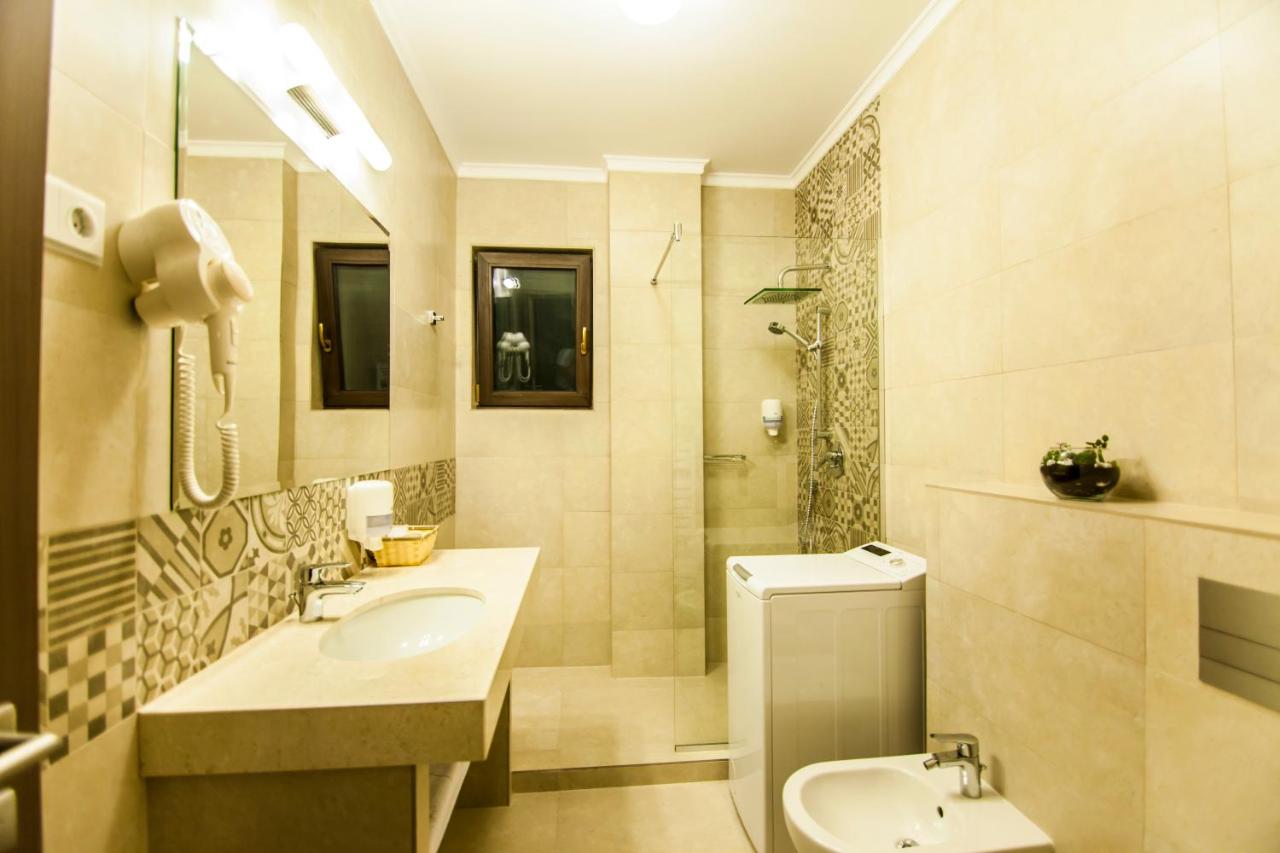 Apartment mit Balkon