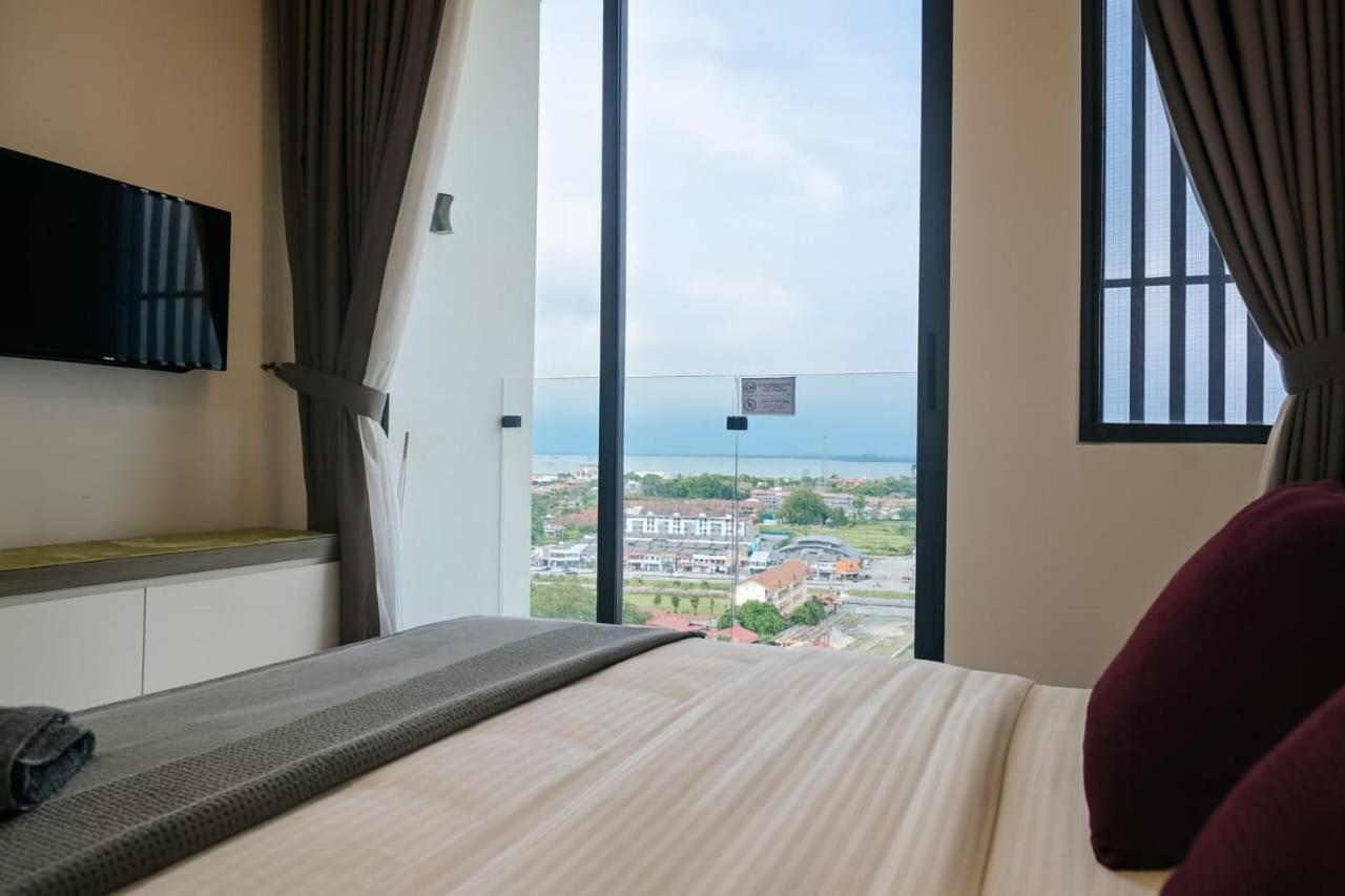 PD D'Wharf High Floor Studio With Private Entrance And Seaview Balcony - Bed and Breakfast Port Dickson