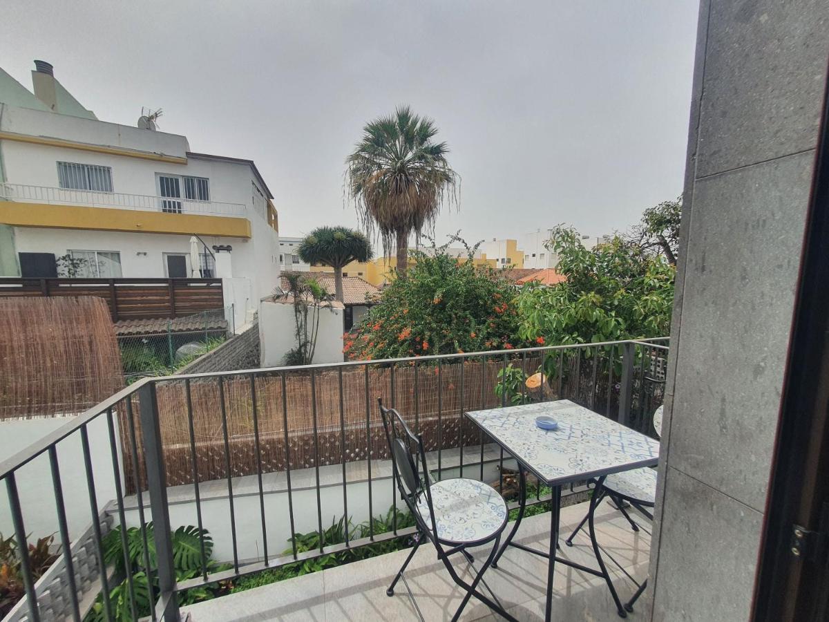 Apartamento con balcón