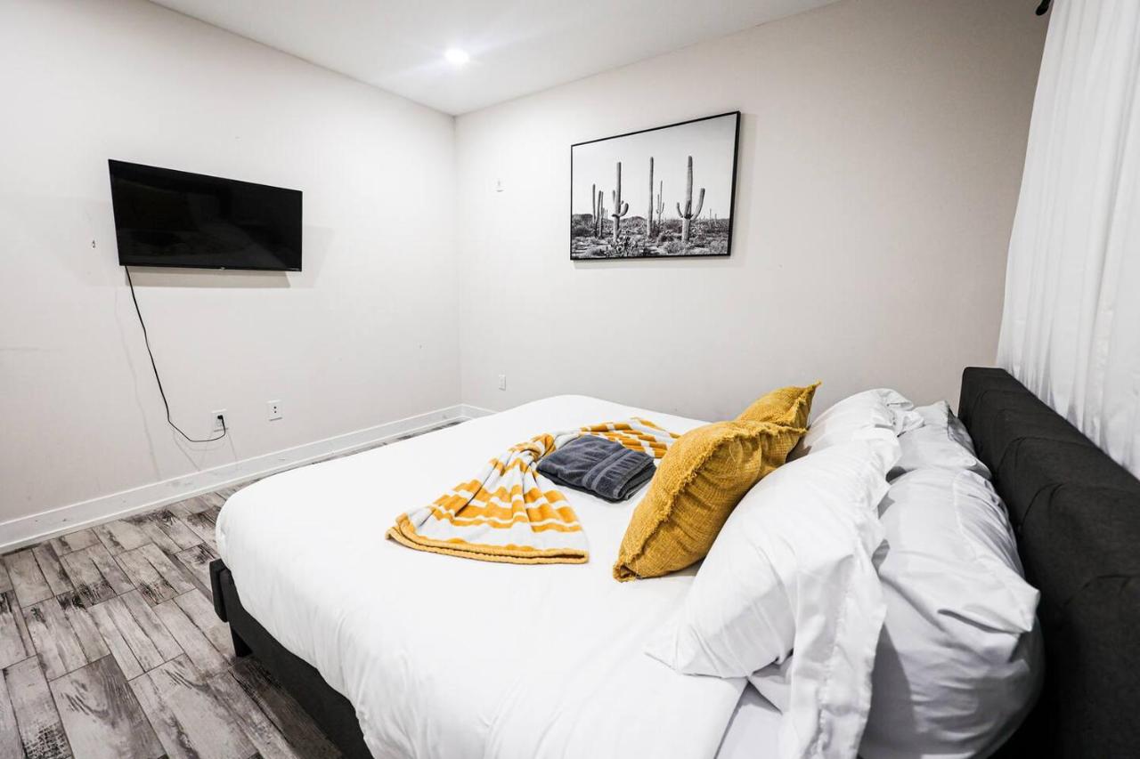 Specious 2BR-2BA UPenn, Central, Wi-Fi, 5 Sleep - Bed and Breakfast Philadelphia