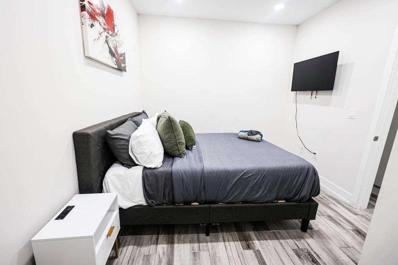 Specious 2BR-2BA UPenn, Central, Wi-Fi, 5 Sleep - Bed and Breakfast Philadelphia