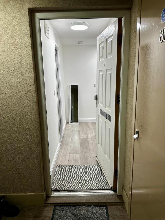 Stylish Flat Stunning River-view Near City Centre - Bed and Breakfast Liverpool