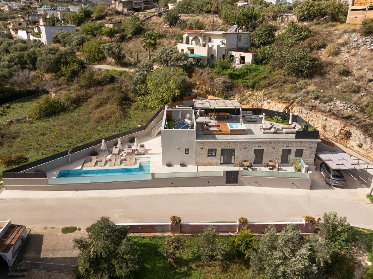 Stone Heaven Luxury Villa - B&B Kournás