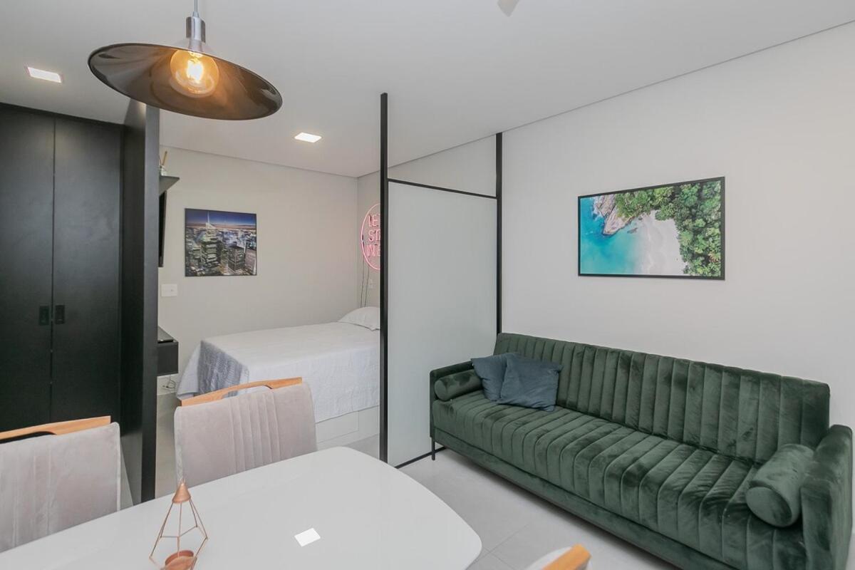 Ventana - Marco Antônio · Apto no centro c/Ar Condicionado - B&B Belo Horizonte