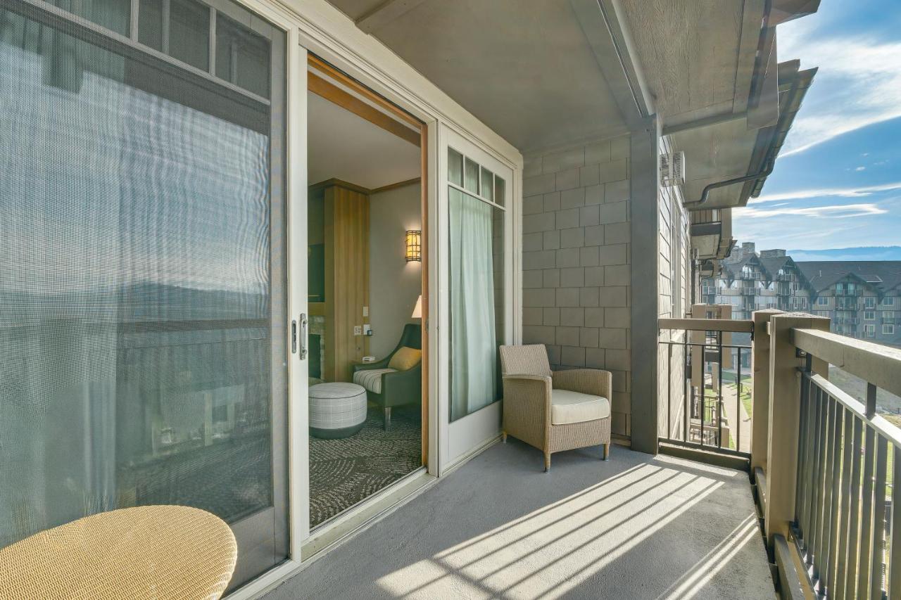 Mountain Views and Pool Access Cle Elum Condo! - Bed and Breakfast Cle Elum