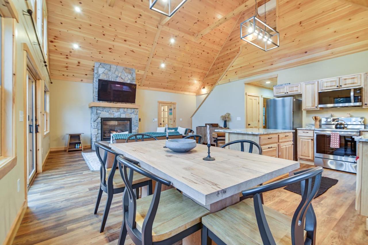 Hot Tub | Fire Pit | Mtn Escape Near Sunday River - B&B Bethel