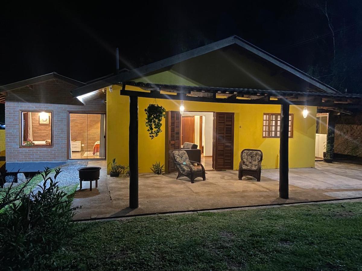 Refúgio com Hidro, Lareira, Café da Manhã e Vista da Natureza - B&B Santo Antônio do Pinhal