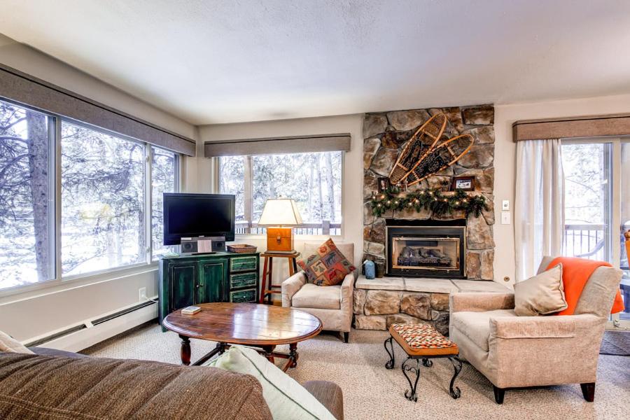 Timbernest Blue Spruce Condo: Sweet Breck Location - B&B Breckenridge