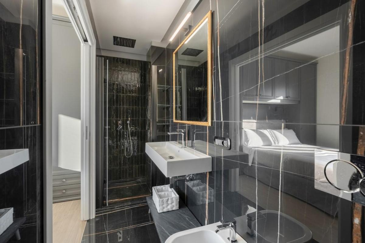 Lux 4BR Sorrento Home with SeaView Terrace - Chambres d’hôtes Sorrente