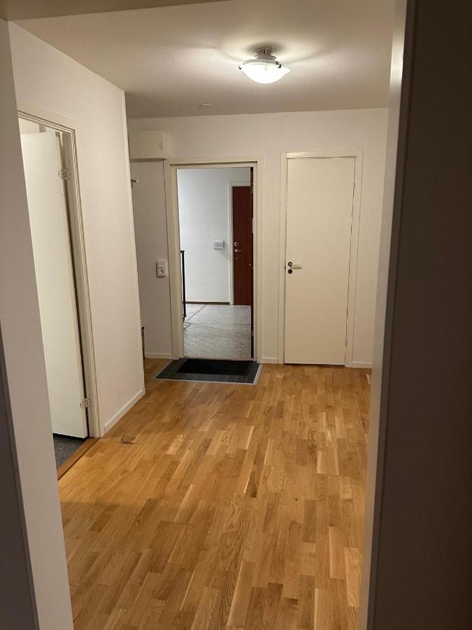 Apartment mit 2 Schlafzimmern und Balkon