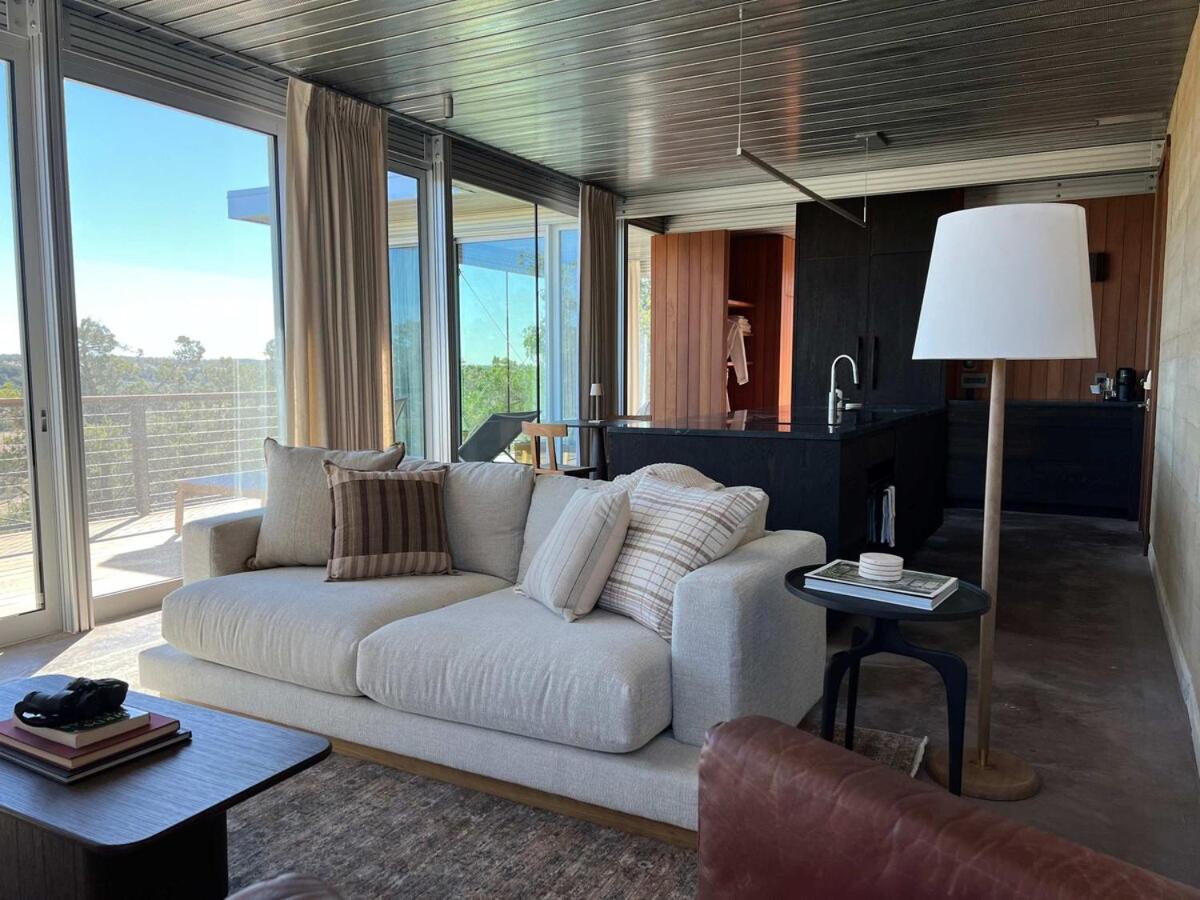 Roadrunner Cabin at Gamenthaler - B&B Fredericksburg