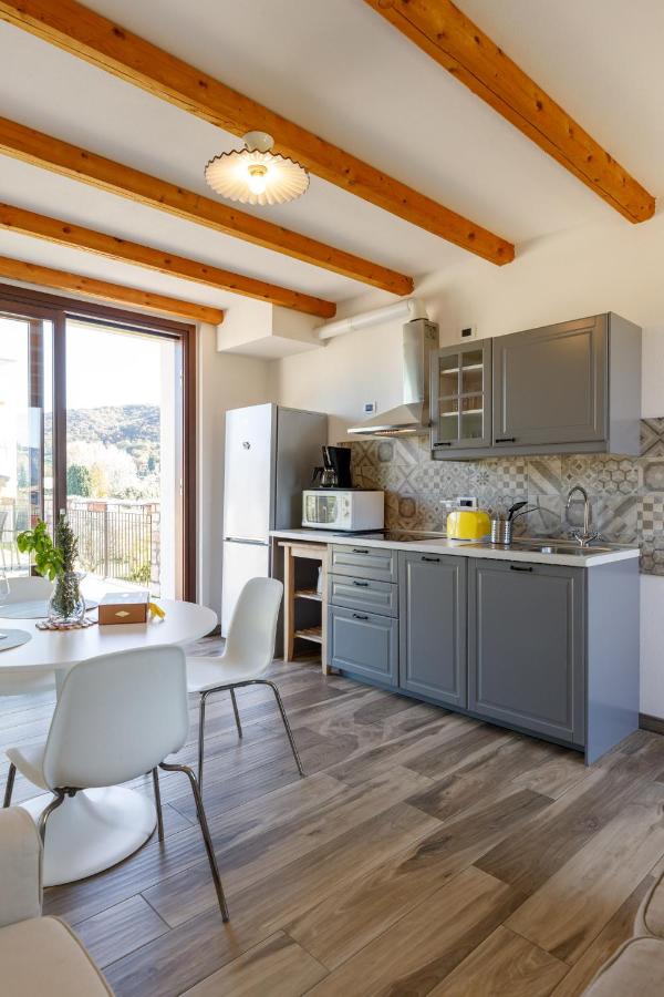 Appartamento con 2 Camere da Letto e Terrazza