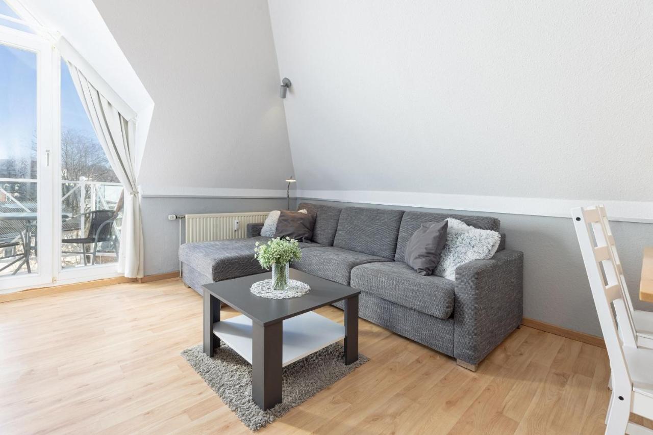 Strandhotel Laboe Nr 32 - B&B Laboe