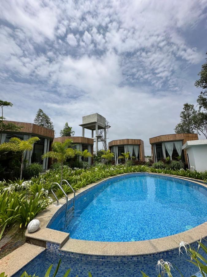 OctoHomes at Layana Farms - Chambres d’hôtes Pāmalparti