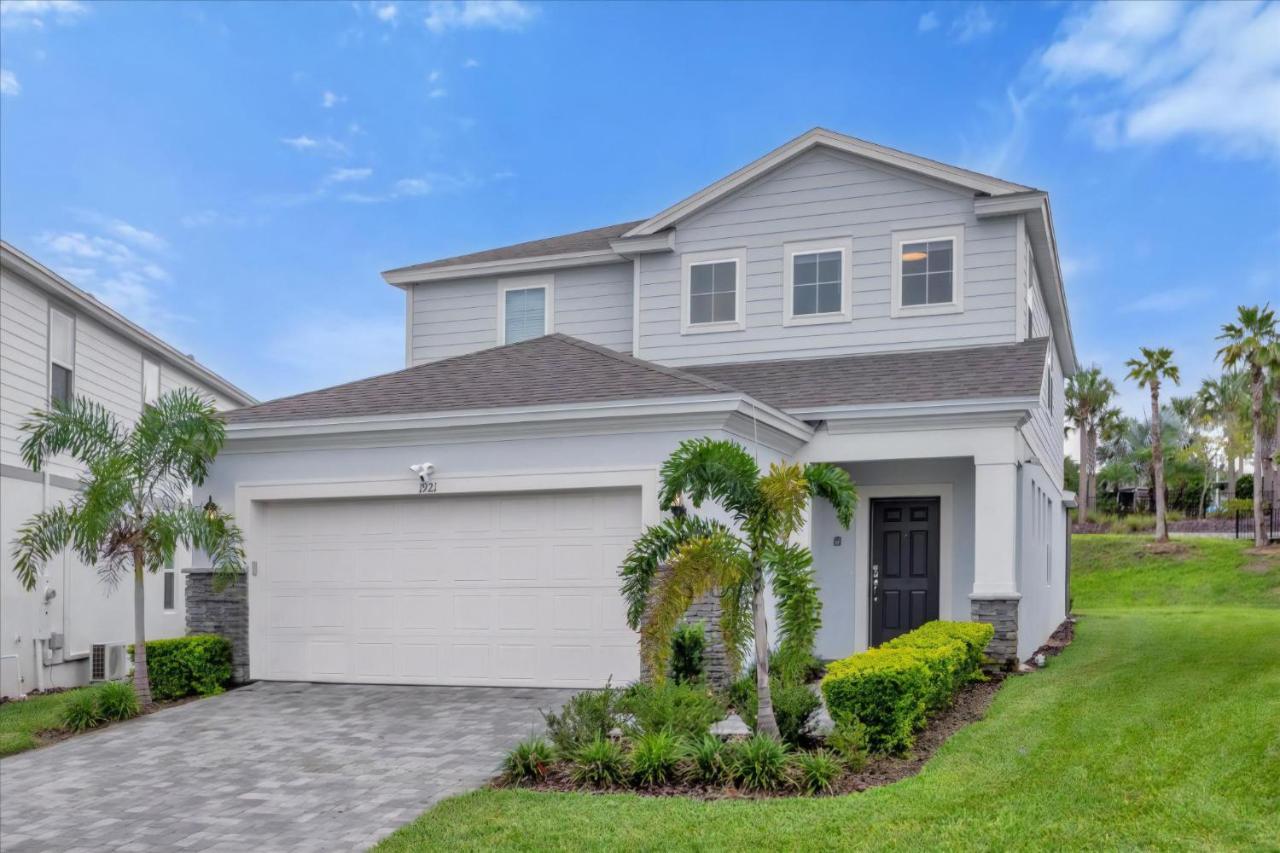 5 Bedrooms 55 Bathrooms Windsor Island1921 Sd - Ferienwohnung Davenport