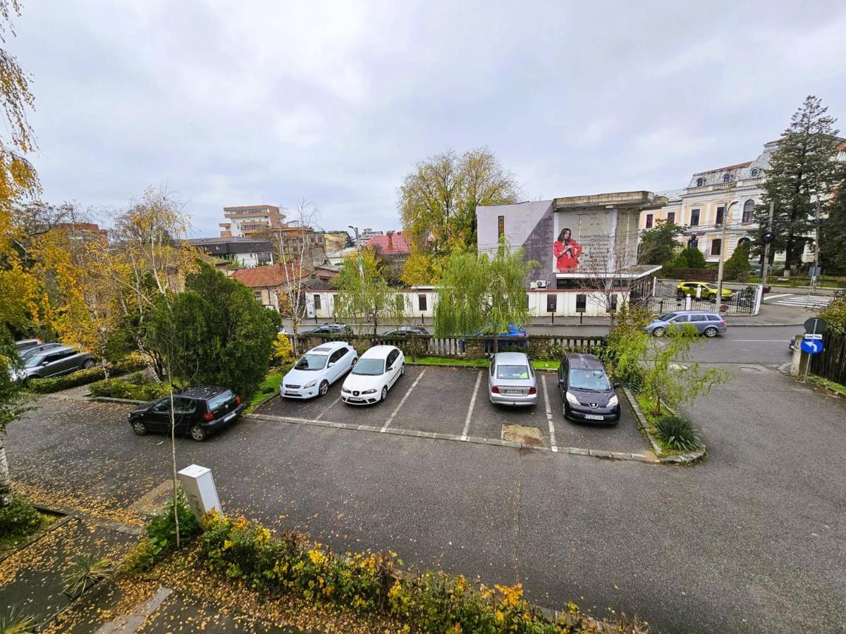 Union City Centre Apartament - B&B Craiova