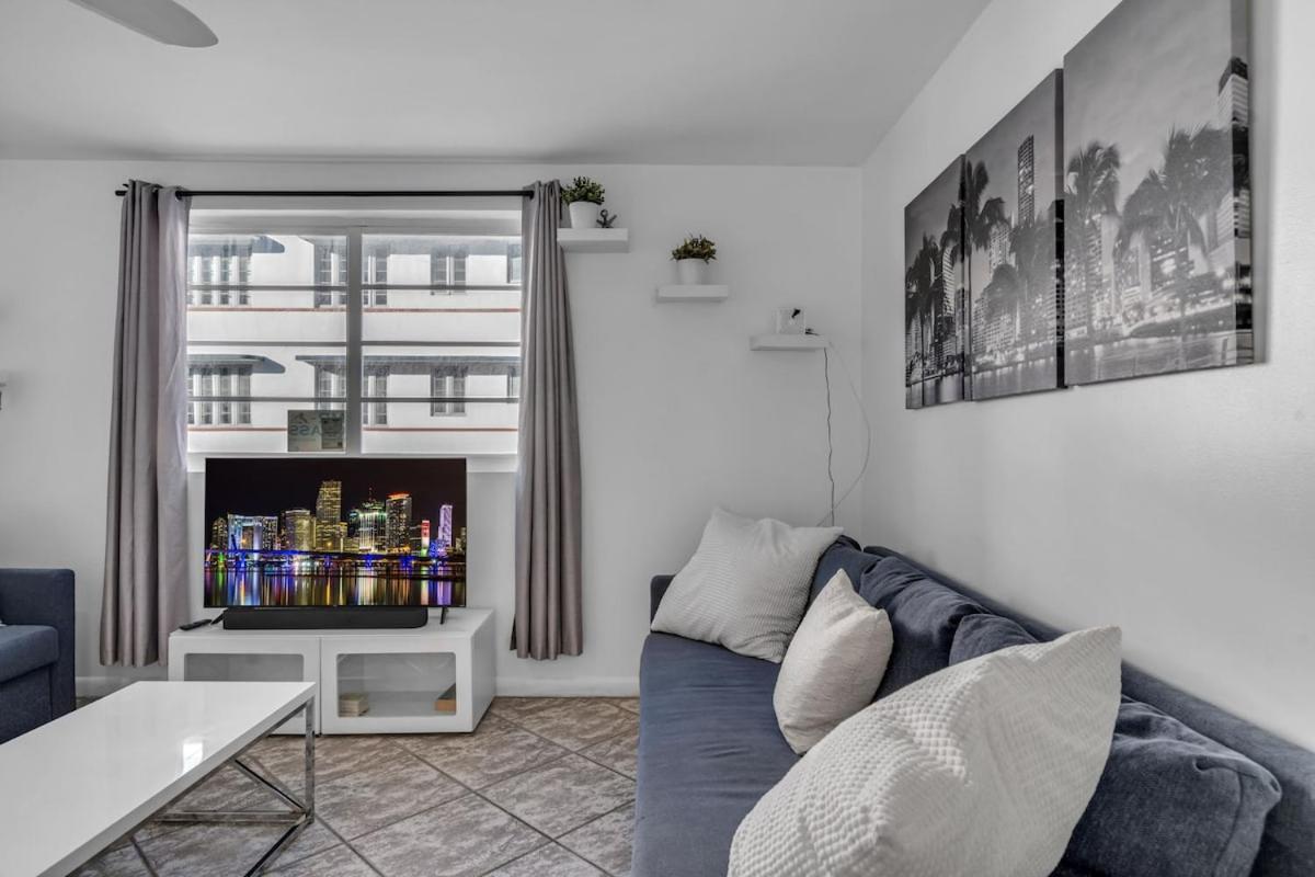 1 BLOCK FROM OCEAN 1 Bedroom in South Beach Collins Avenue - Ferienwohnung Miami Beach