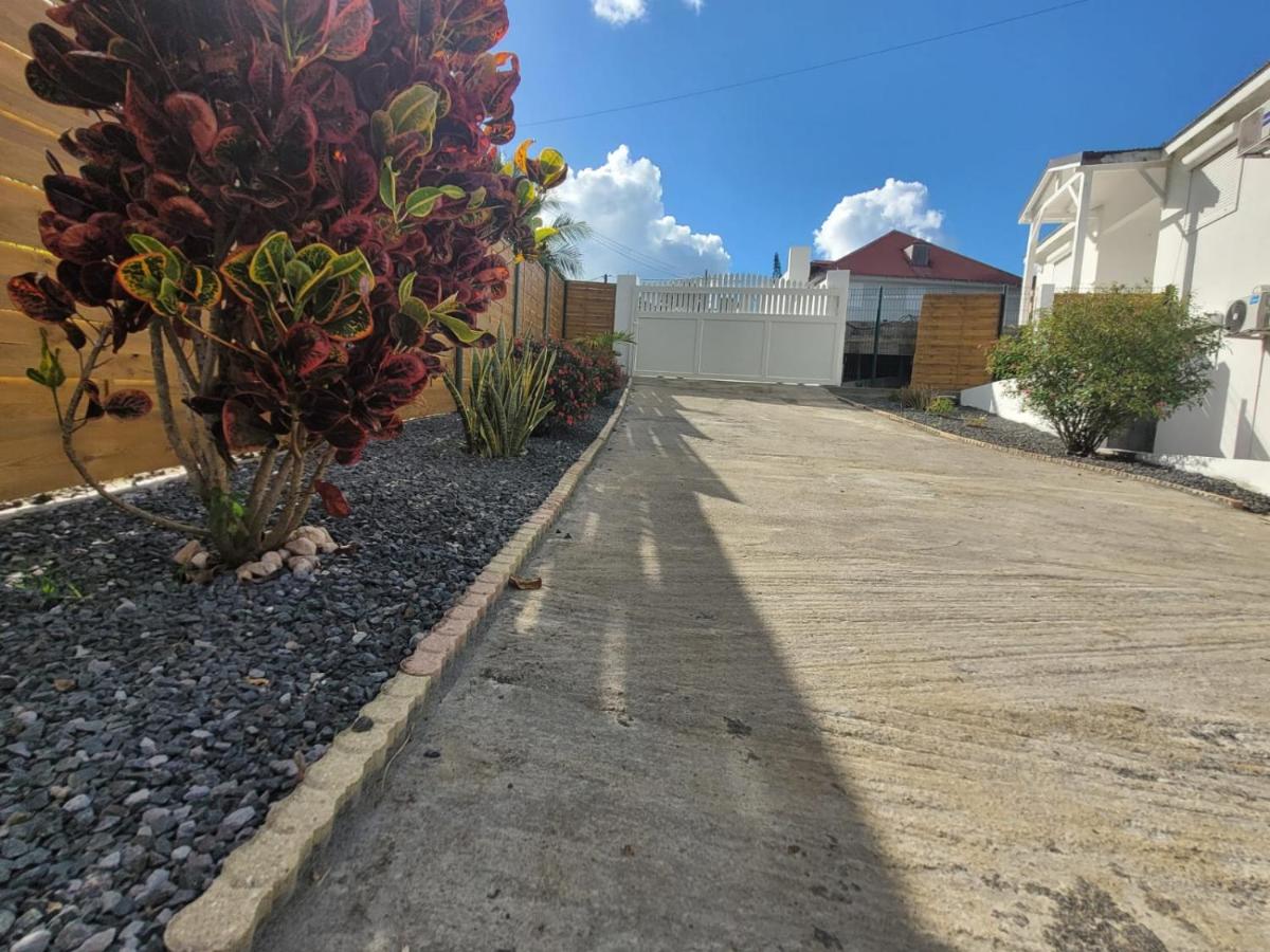 Villa Mahault - Ferienwohnung Petit-Bourg