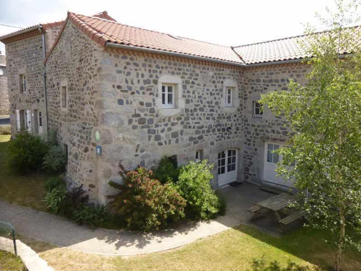 Gîte charmant pour 8 pers à Rauret avec cheminée, terrasse et accès "Tourisme et Handicap" - FR-1-582-186 - B&B Rauret