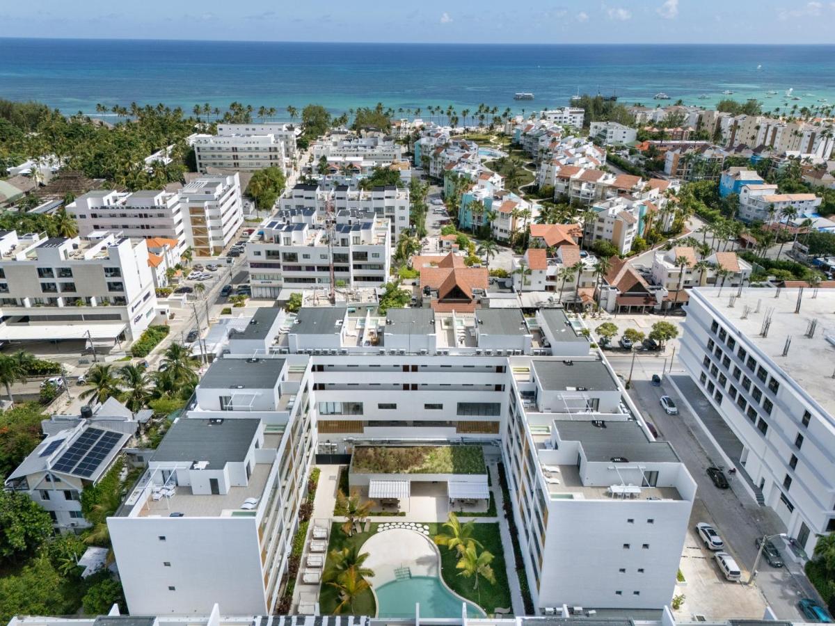 Corner Penthouse with Ocean and City Views with a Content Creator Hub - B&B Punta Cana