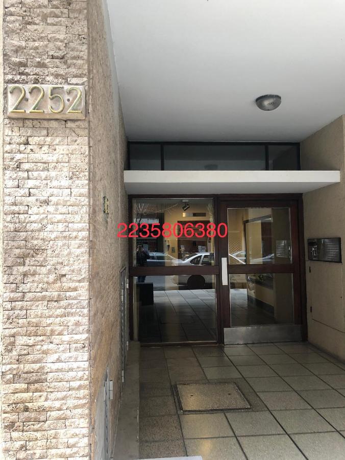 Monoambiente moderno a una cuadra del mar Alsina y Colón - Chambres d’hôtes Mar del Plata