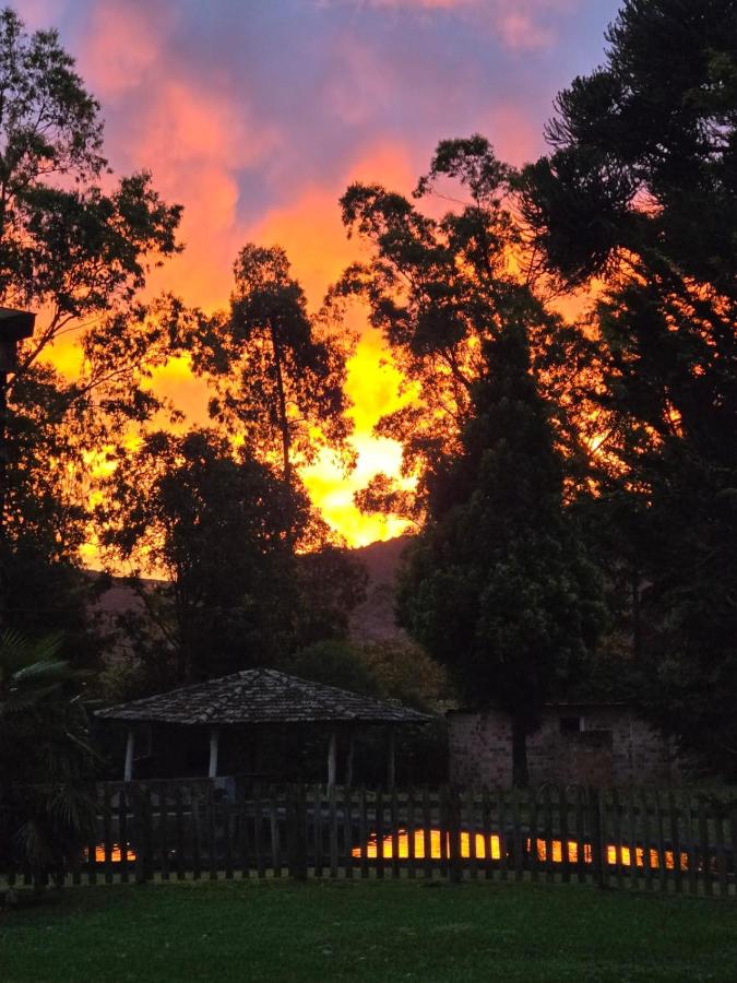 Pousada refúgio do lago - B&B Lages