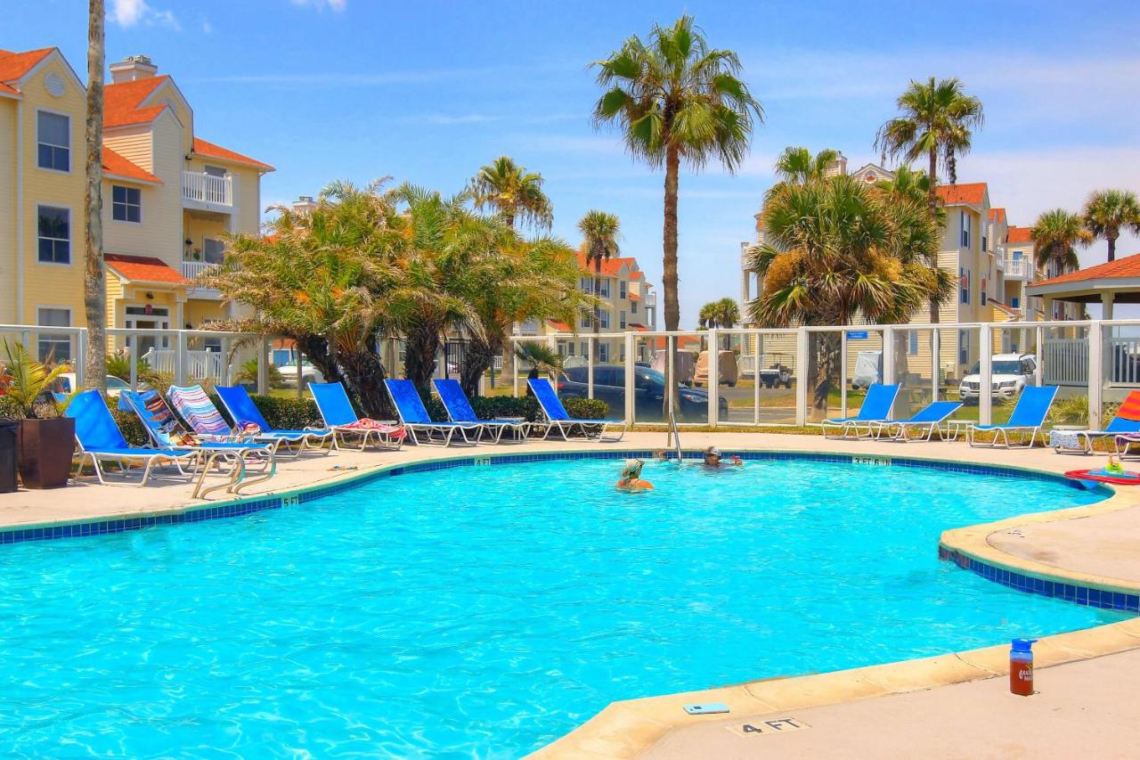 Beach Club - Turtle Ranch - B&B Corpus Christi