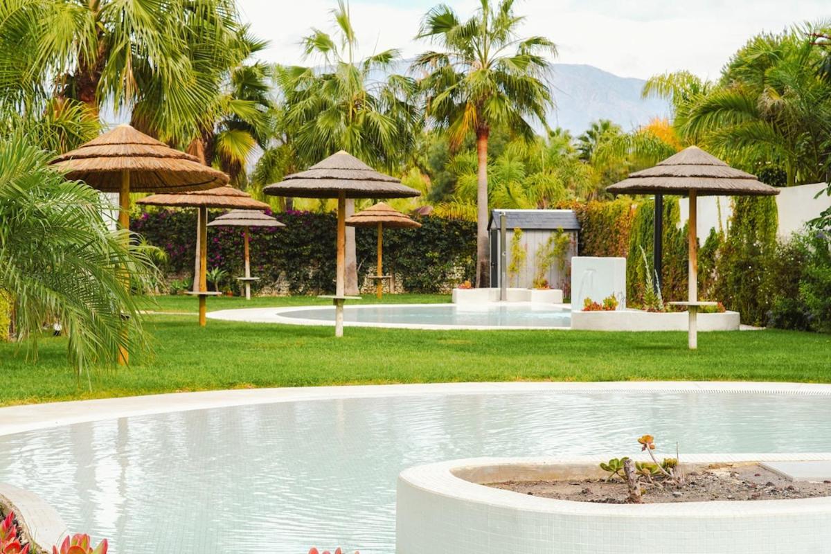 Appartamento con 3 Camere da Letto e Vista Acqua