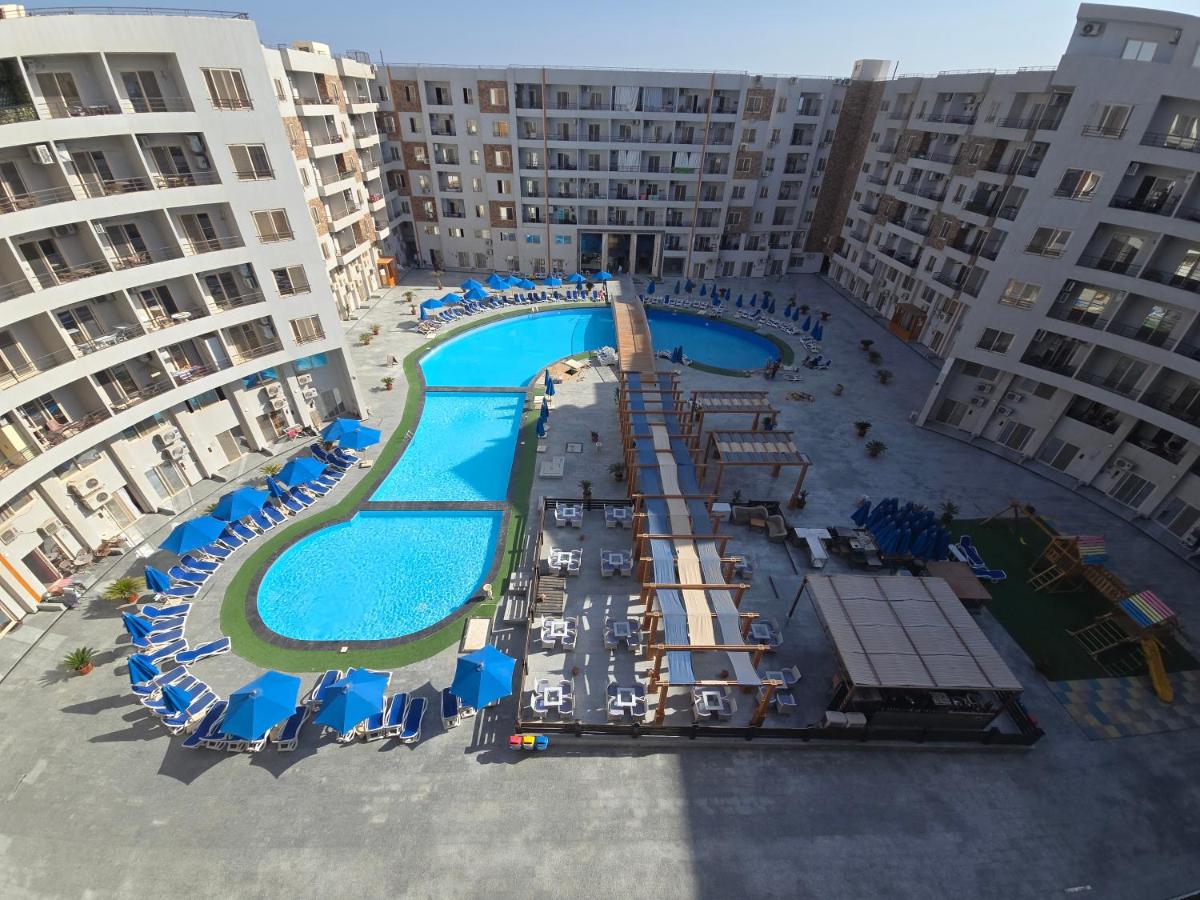 Studio - Vue sur Piscine 