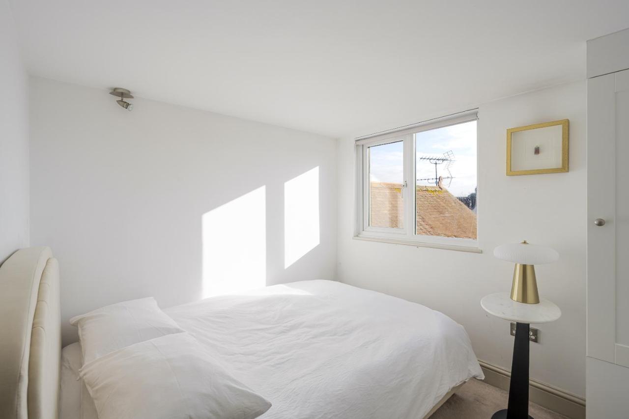 Apartment in Moulsham | Long Stays Welcome - Chambres d'hôtes Chelmsford