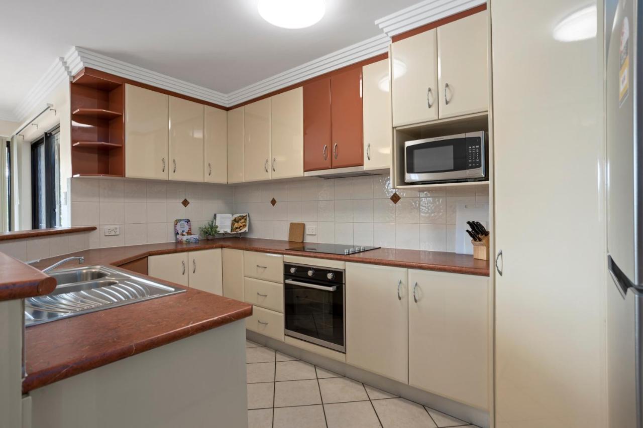 Comfy 2-Bedroom Family Apartment with Free Parking - B&B Brisbane