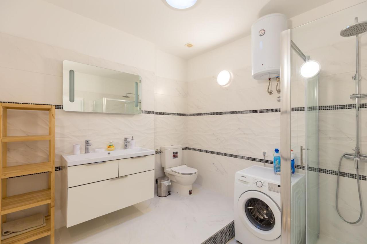 Premier Loft One-Bedroom Apartment