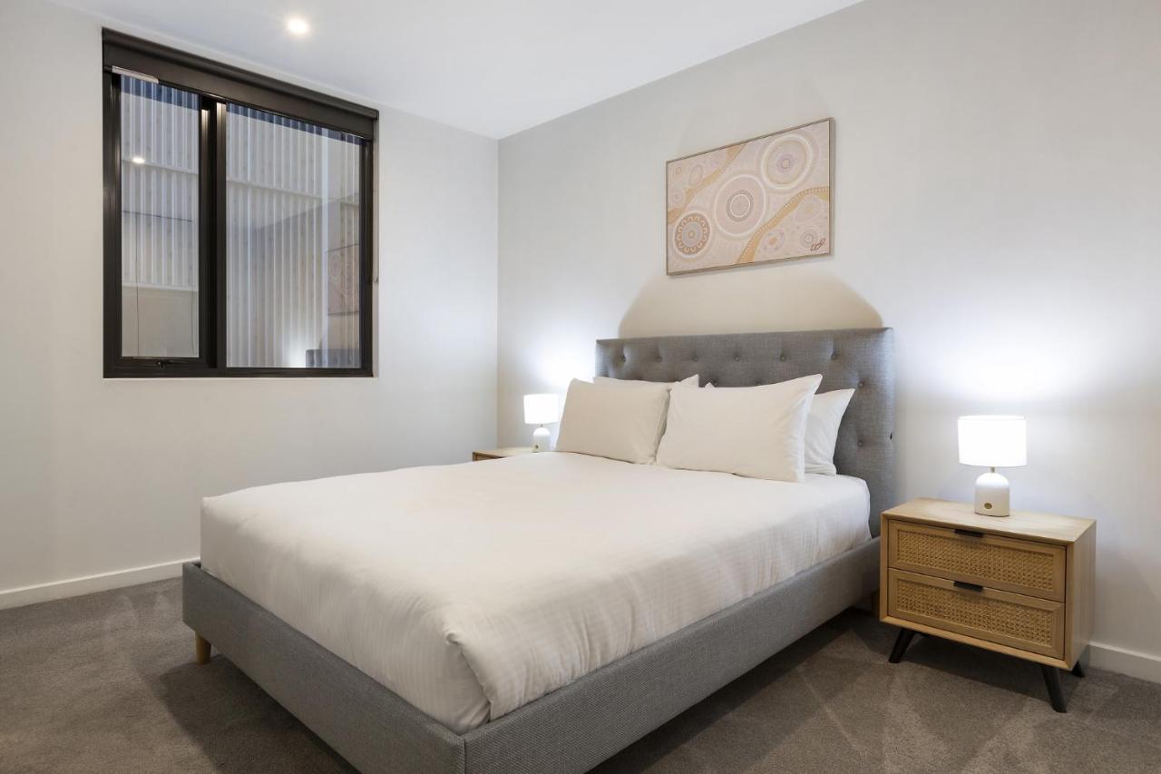 Oceanfront 2-Bed With Balcony & Study Nook - B&B Geelong