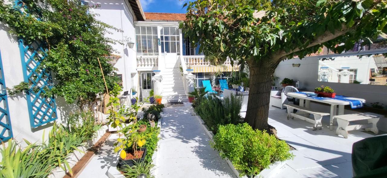 Appartement Chaleureux avec Jardin proximité Métro - B&B Marseille