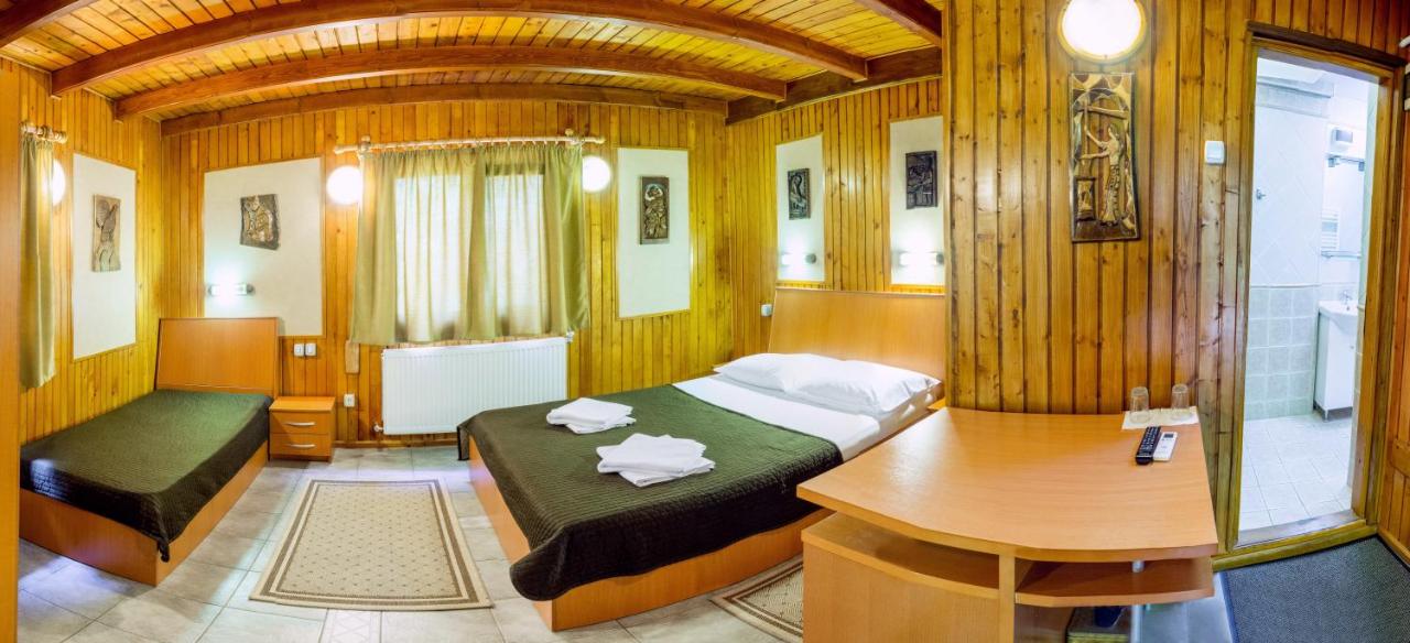Dreibettzimmer