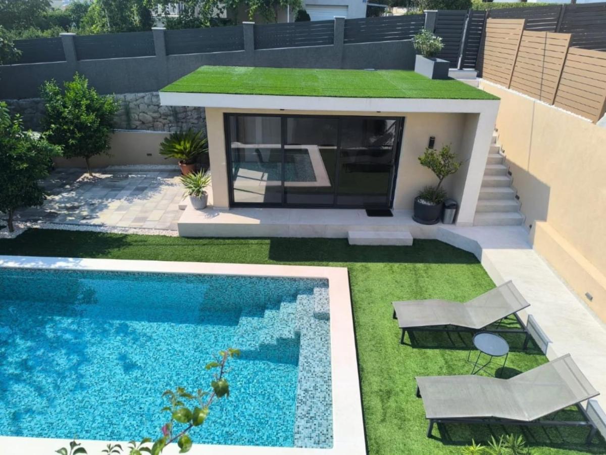 Apartment RUJAN with private heated pool - B&B Kučine